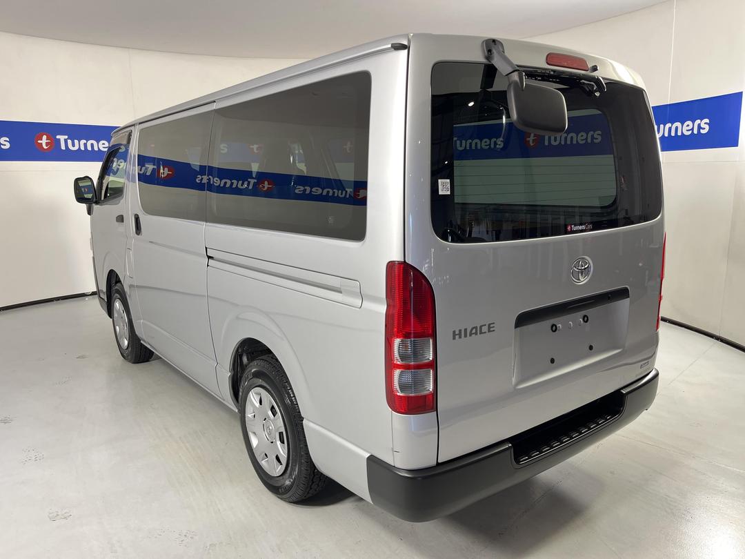 Photo '5' of Toyota Hiace