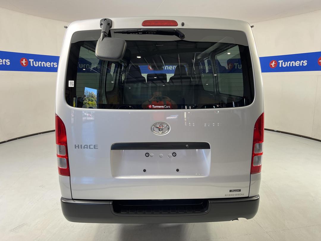 Photo '6' of Toyota Hiace