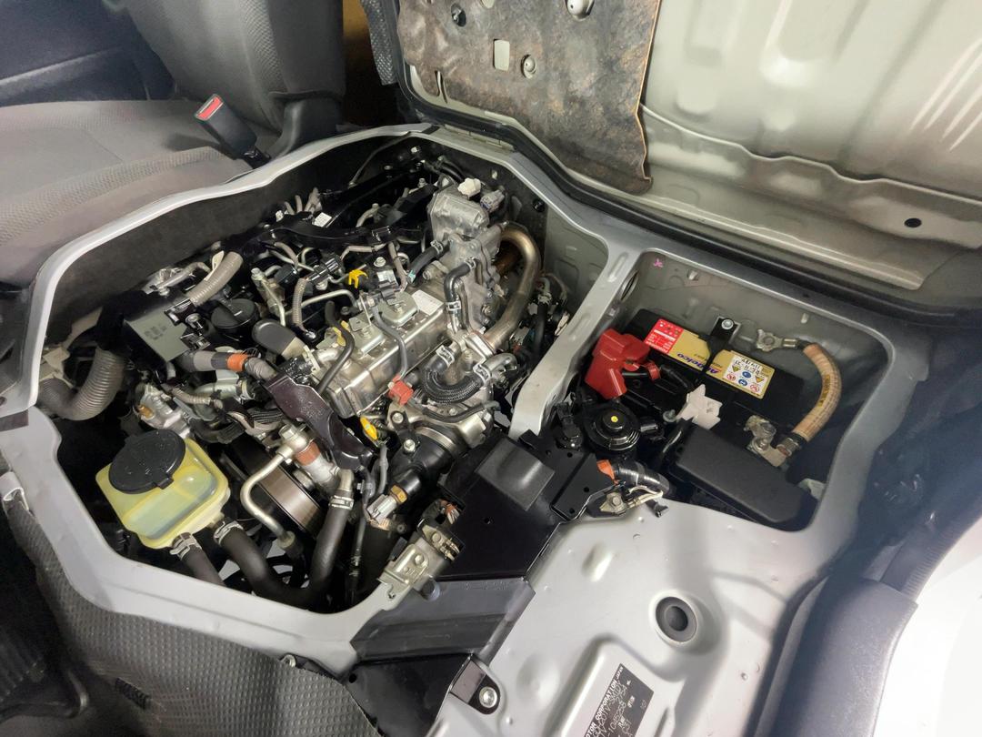 Photo '13' of Toyota Hiace