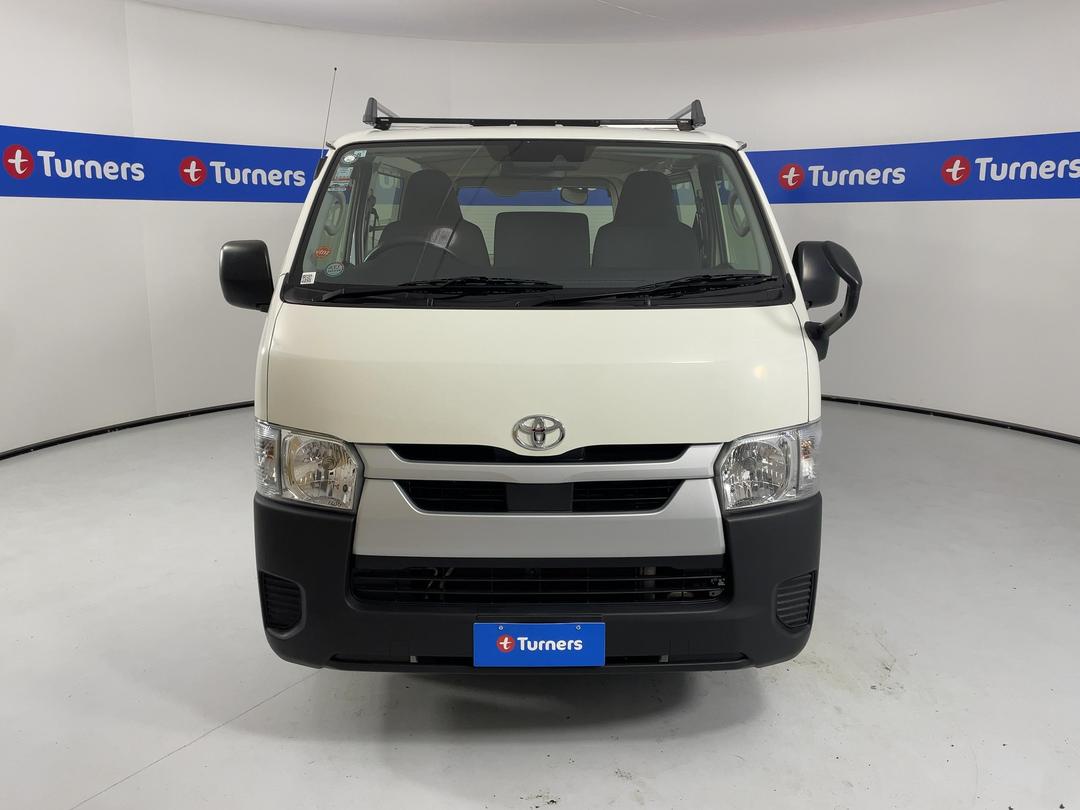 Photo '2' of Toyota Hiace