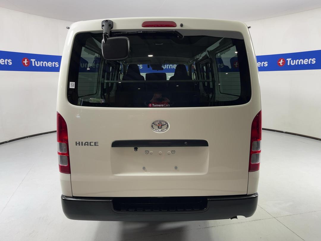 Photo '6' of Toyota Hiace