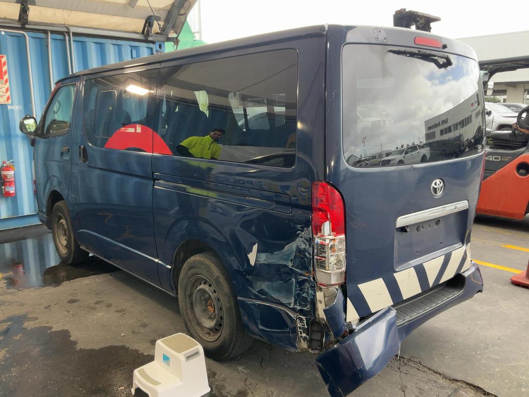 Photo '3' of Toyota Hiace ,Regius ACE