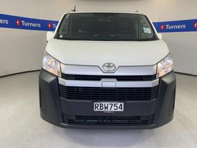 Photo '2' of Toyota Hiace