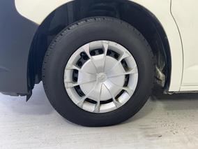 Photo '10' of Toyota Hiace