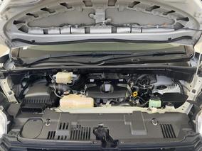 Photo '13' of Toyota Hiace