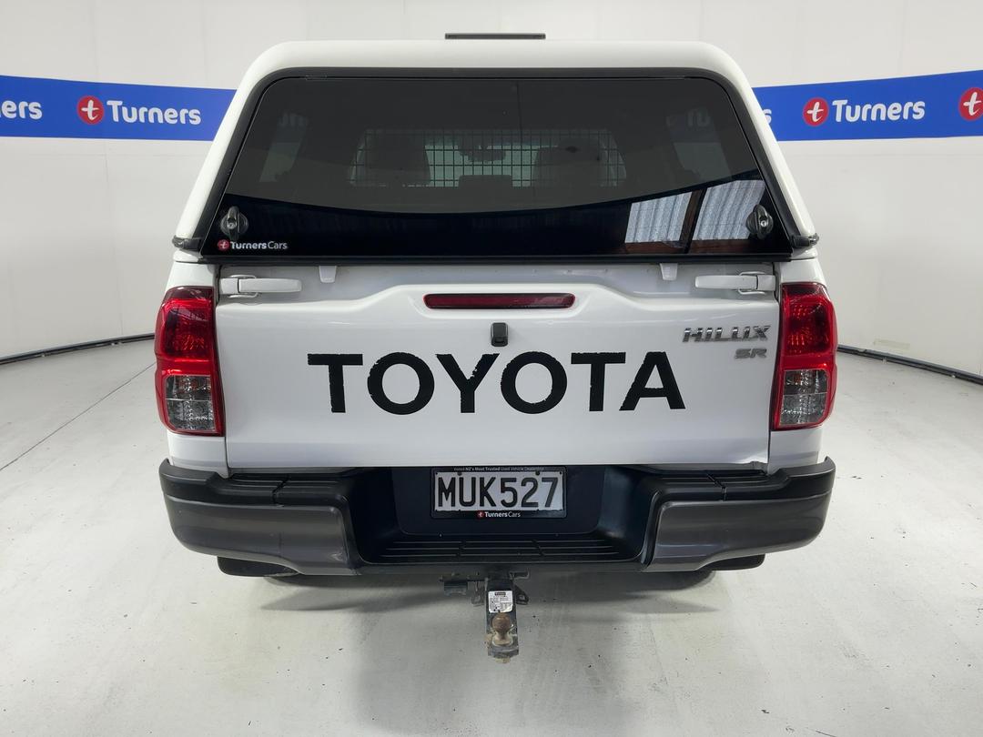 Photo '6' of Toyota Hilux