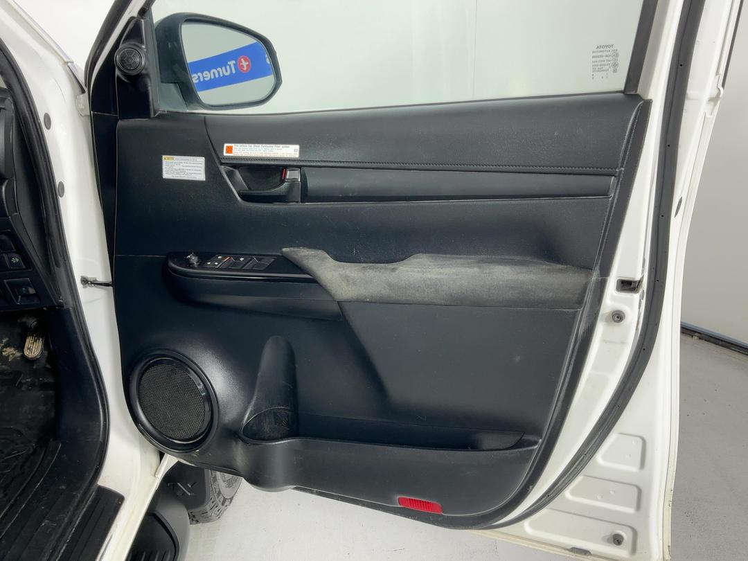 Photo '15' of Toyota Hilux