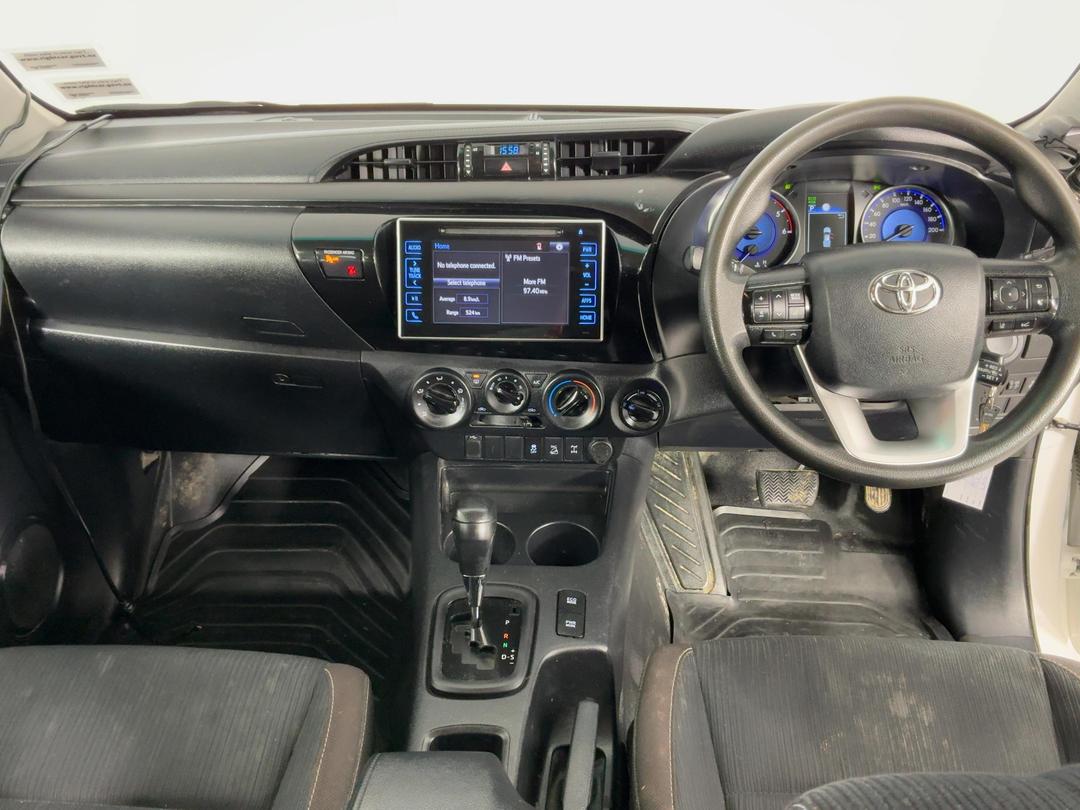 Photo '17' of Toyota Hilux