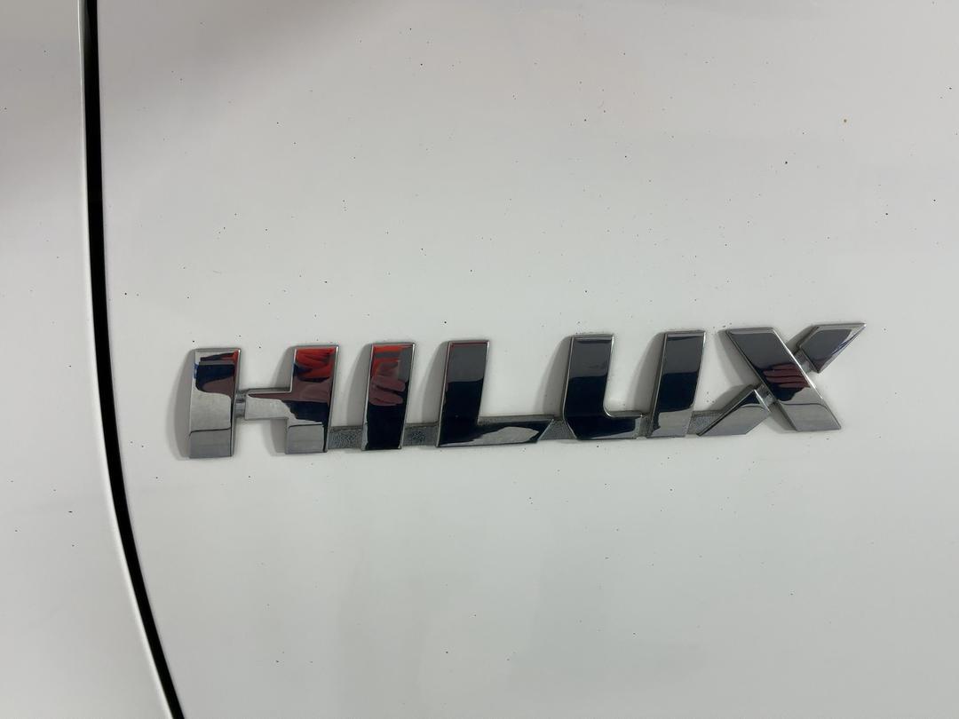 Photo '29' of Toyota Hilux