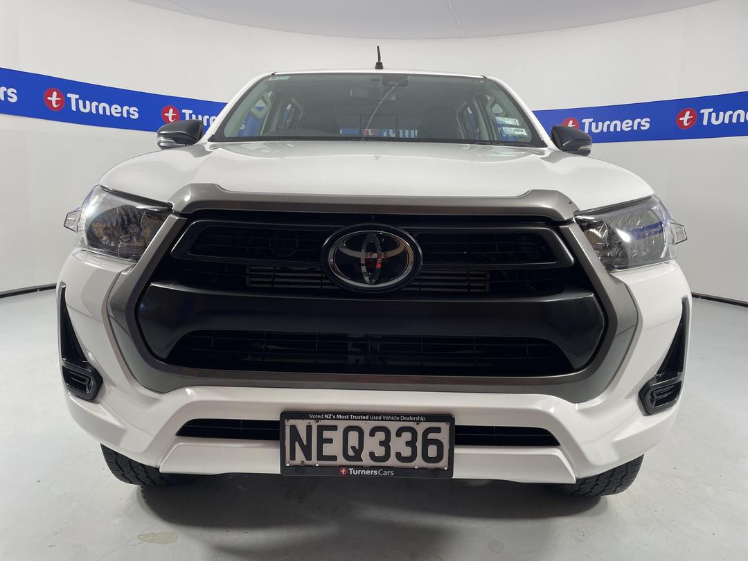 Photo '2' of Toyota Hilux