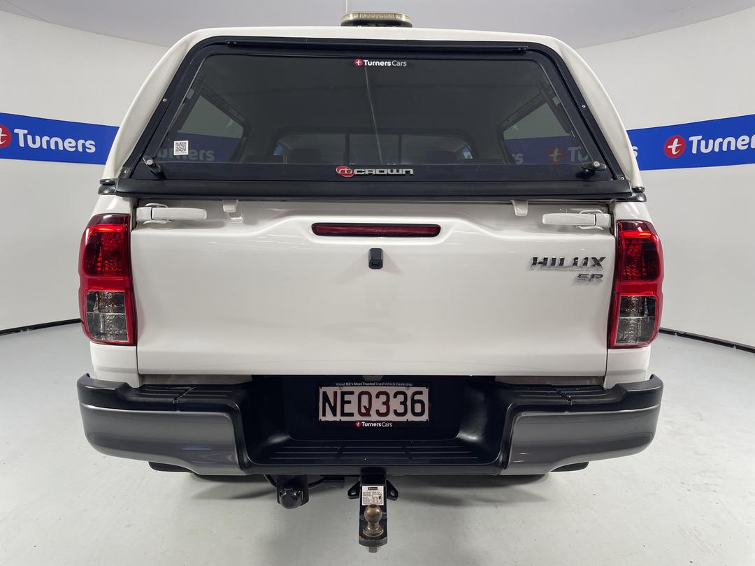 Photo '6' of Toyota Hilux