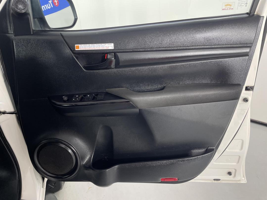 Photo '15' of Toyota Hilux