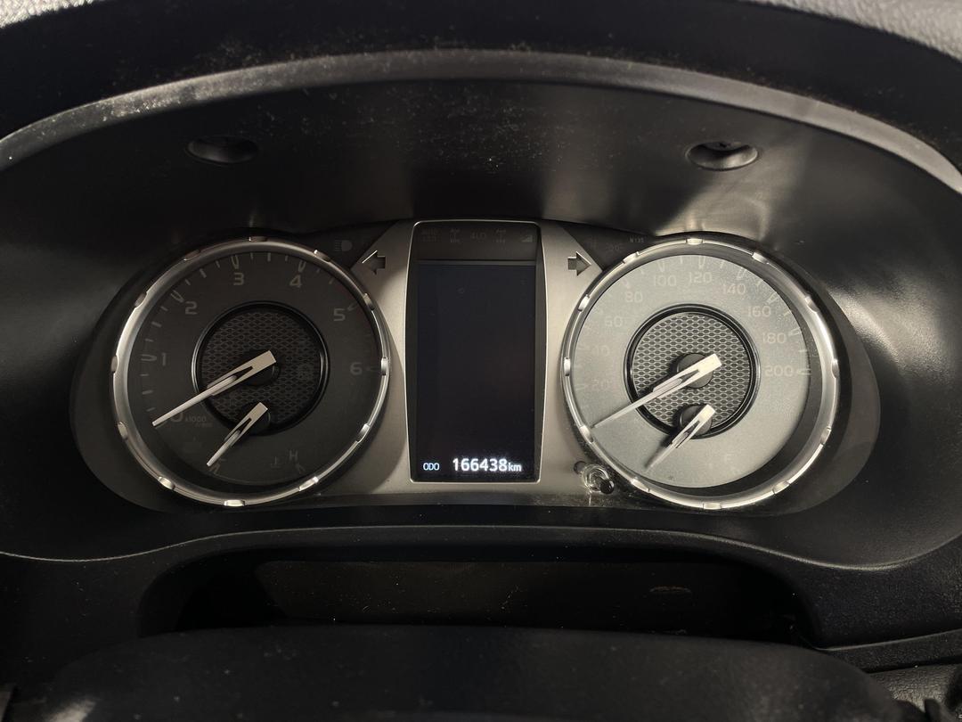 Photo '21' of Toyota Hilux