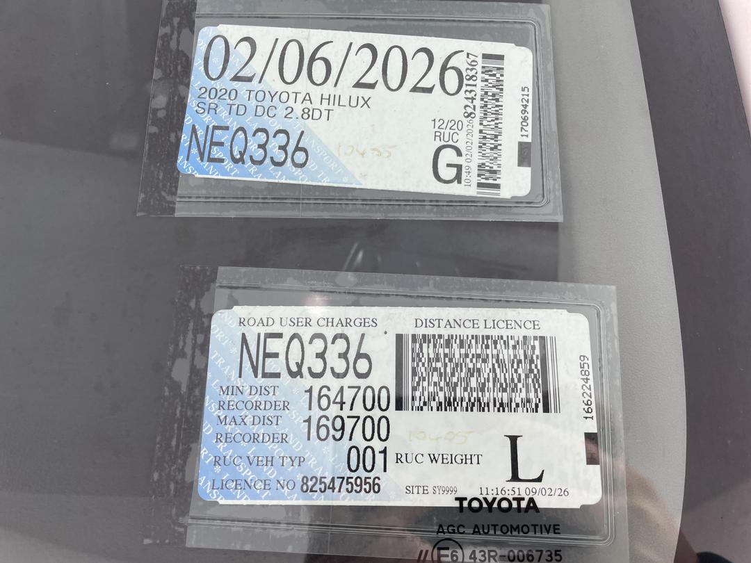 Photo '31' of Toyota Hilux