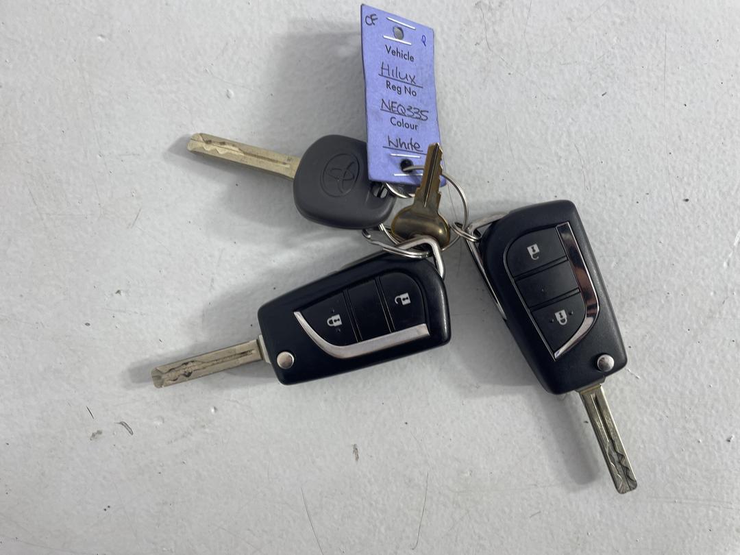 Photo '22' of Toyota Hilux