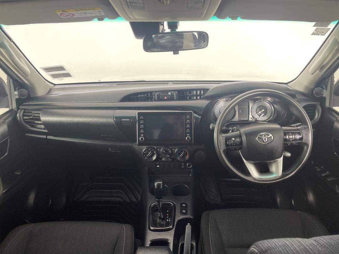 Photo '17' of Toyota Hilux