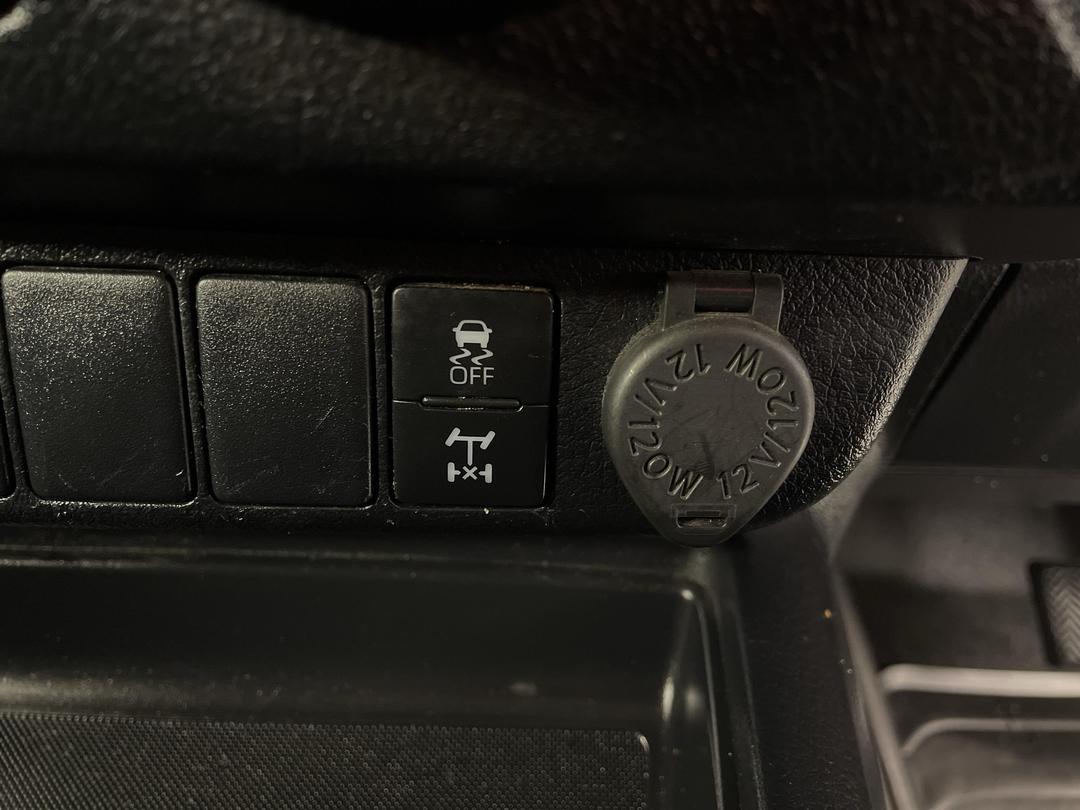 Photo '26' of Toyota Hilux