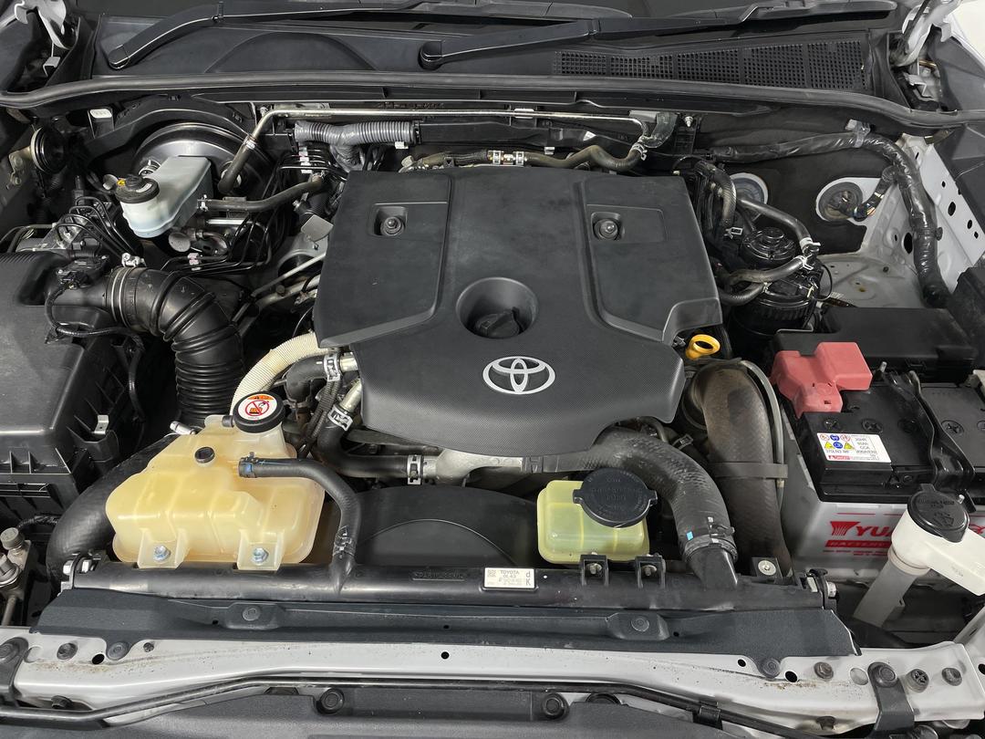 Photo '13' of Toyota Hilux