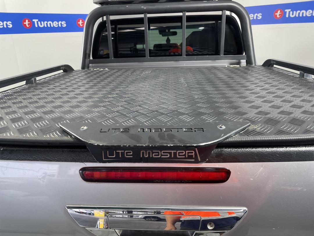 Photo '26' of Toyota Hilux