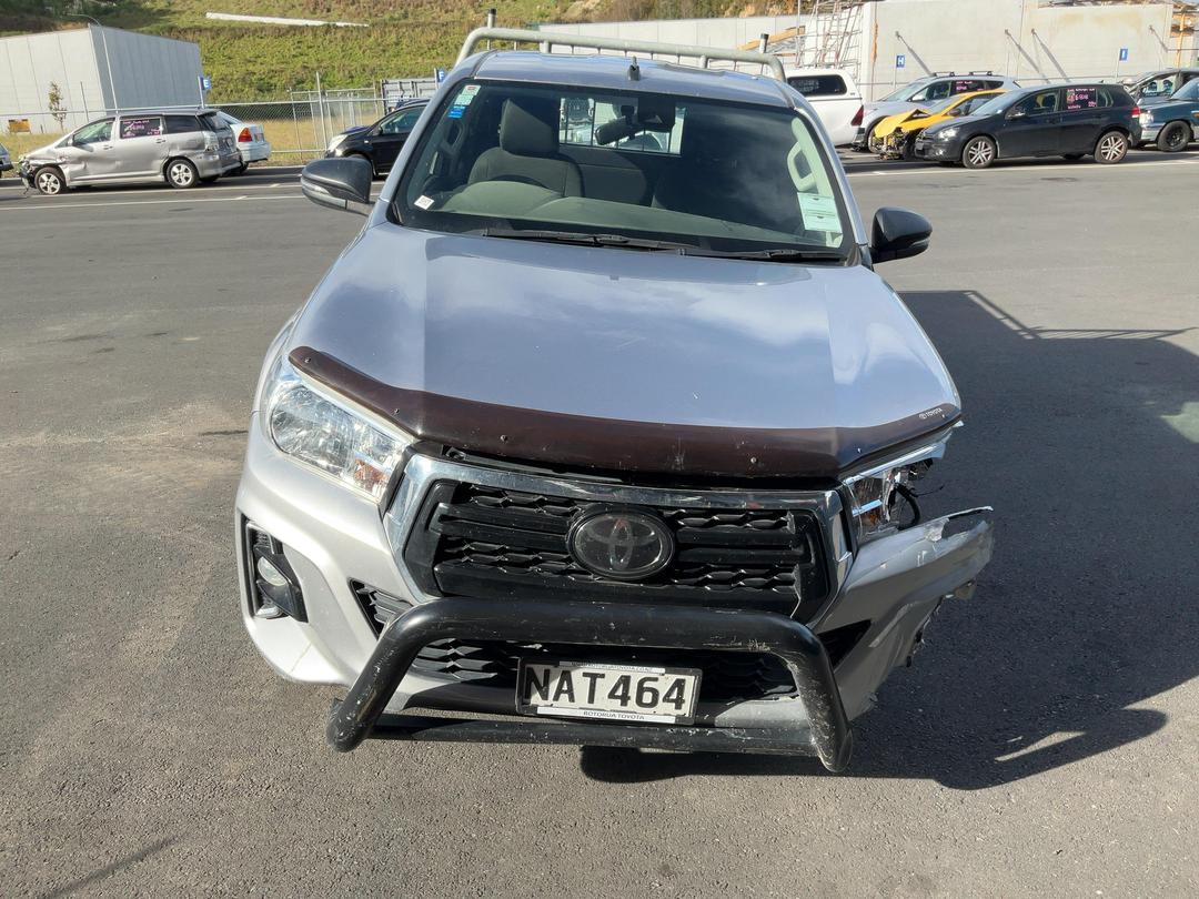 Photo '2' of Toyota Hilux SR TD EC/CC