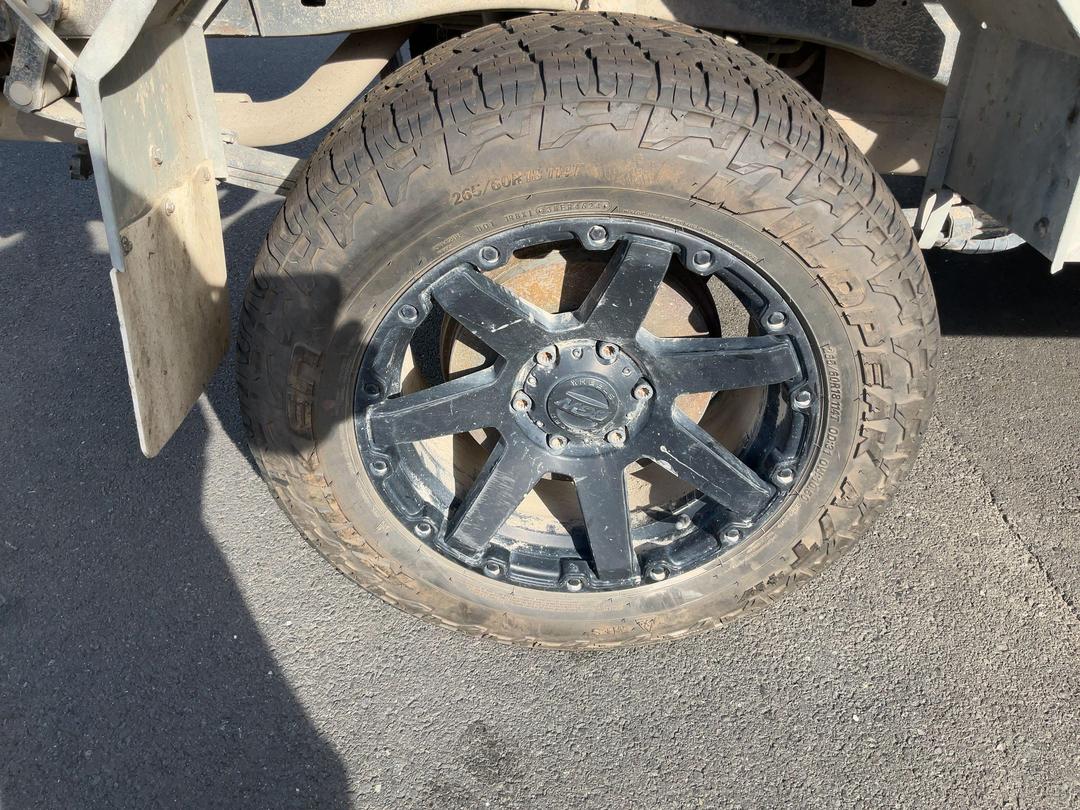 Photo '9' of Toyota Hilux SR TD EC/CC