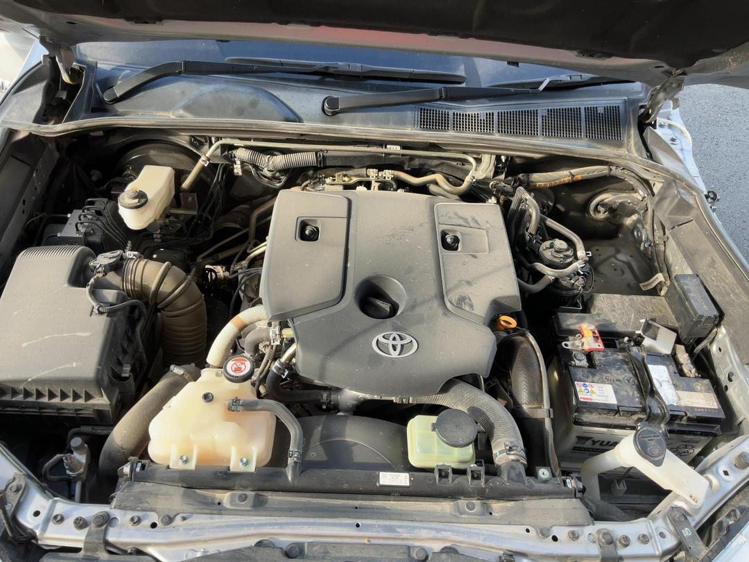 Photo '19' of Toyota Hilux SR TD EC/CC