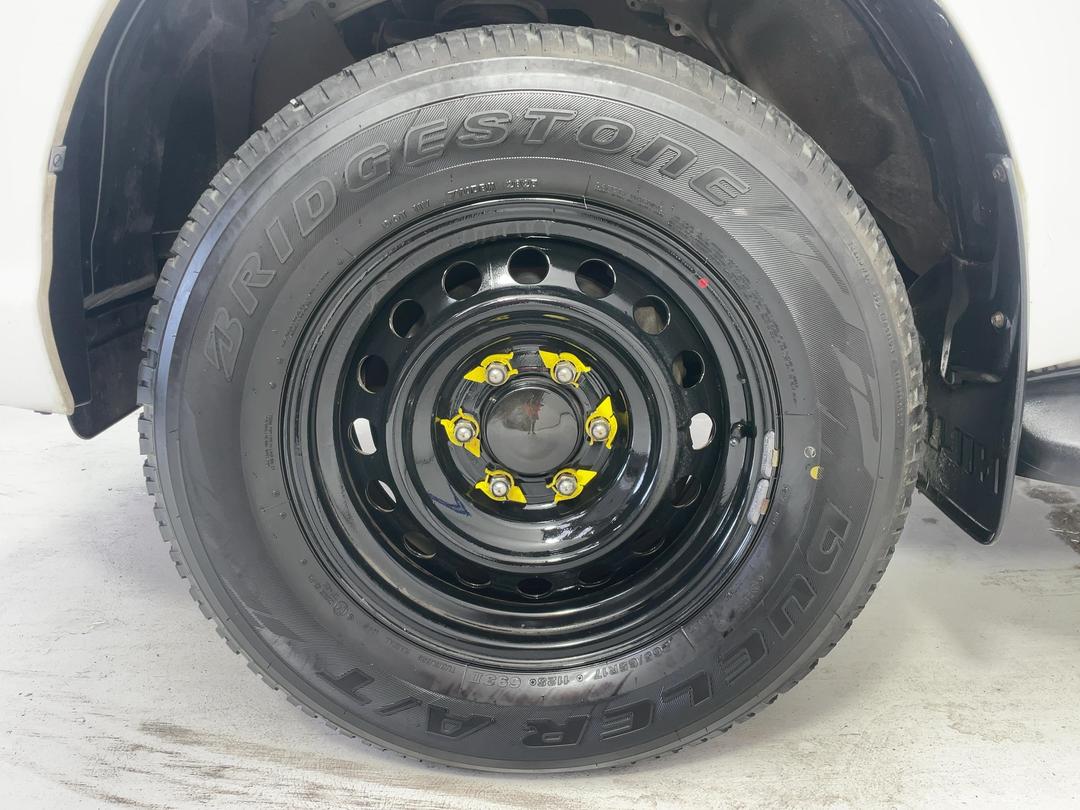 Photo '10' of Toyota Hilux