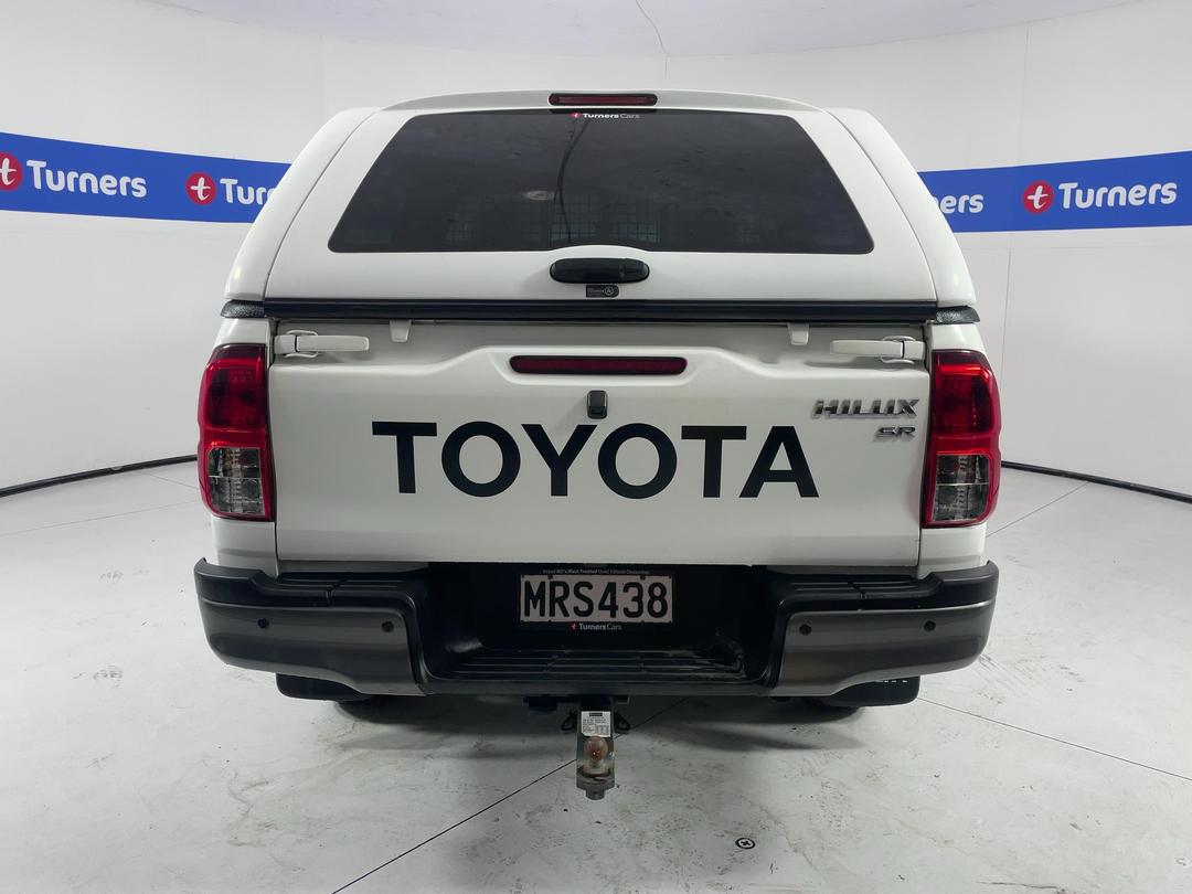 Photo '6' of Toyota Hilux