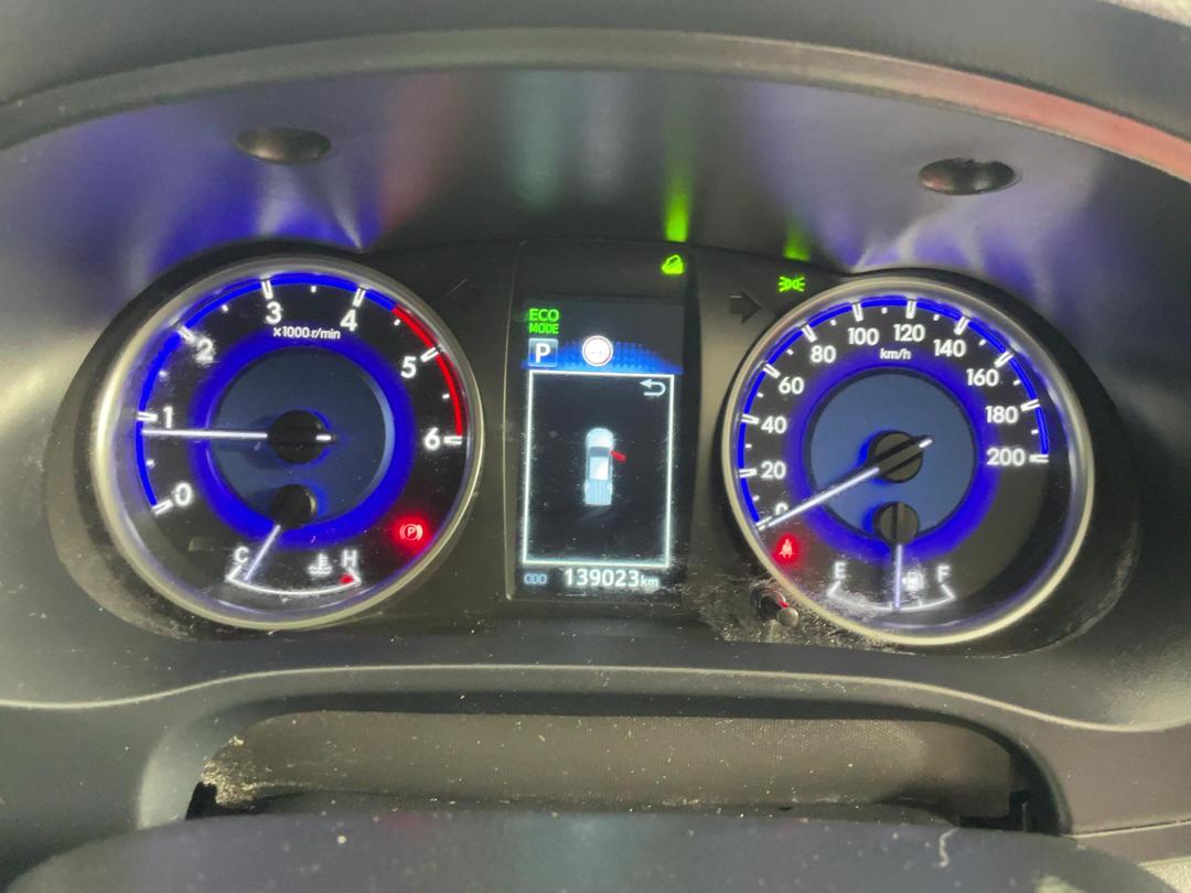 Photo '21' of Toyota Hilux