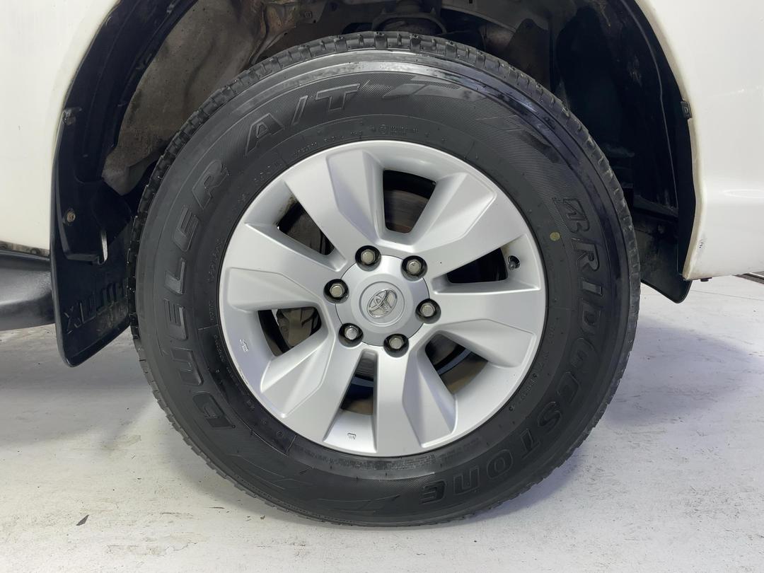 Photo '9' of Toyota Hilux