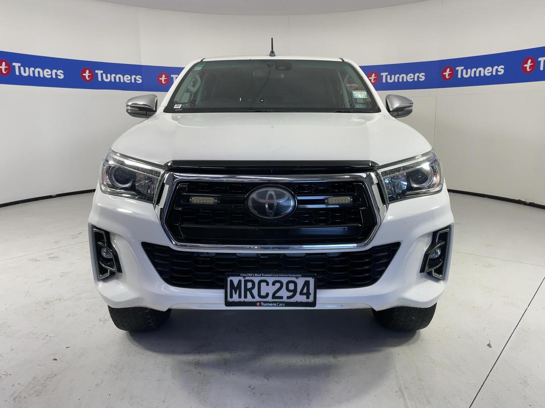 Photo '2' of Toyota Hilux