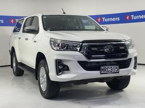 Photo '1' of Toyota Hilux
