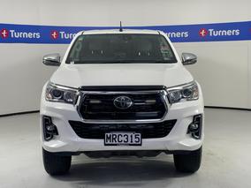 Photo '2' of Toyota Hilux