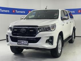 Photo '4' of Toyota Hilux