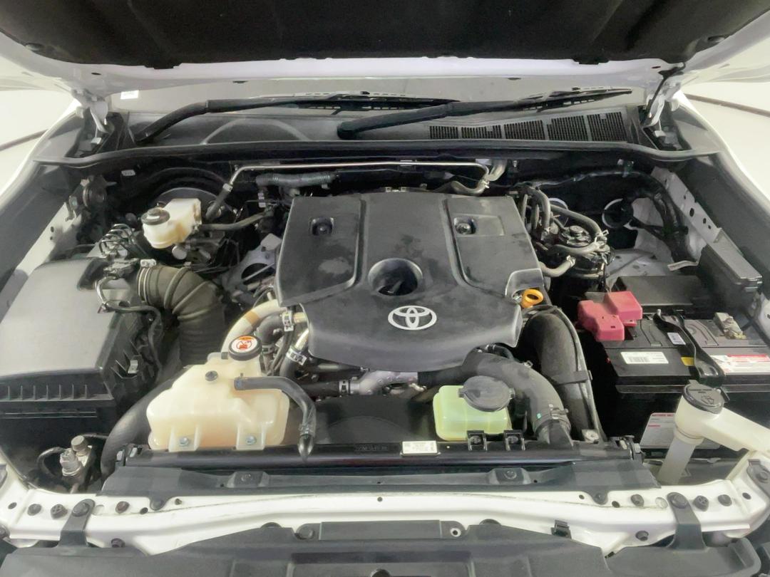 Photo '13' of Toyota Hilux