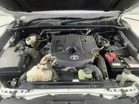 Photo '13' of Toyota Hilux