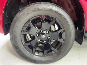 Photo '10' of Toyota Hilux