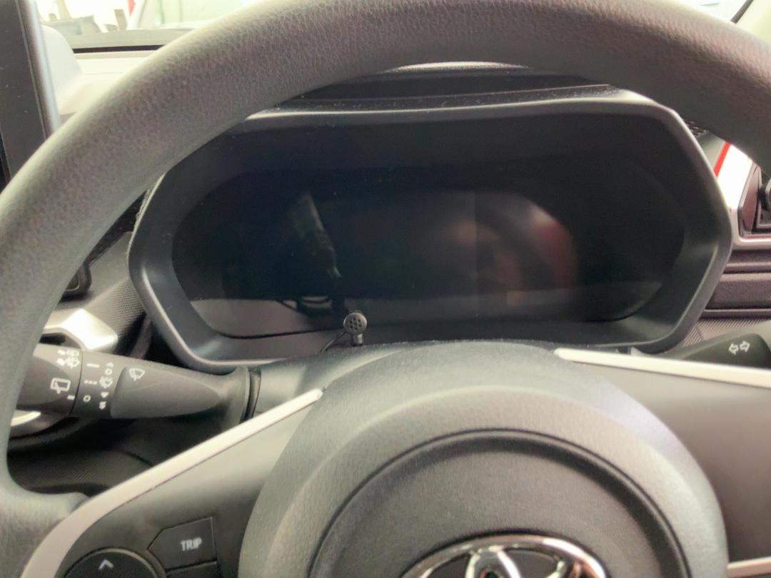 Photo '8' of Toyota Raize