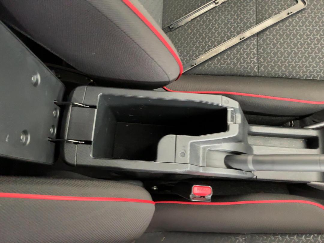 Photo '11' of Toyota Raize