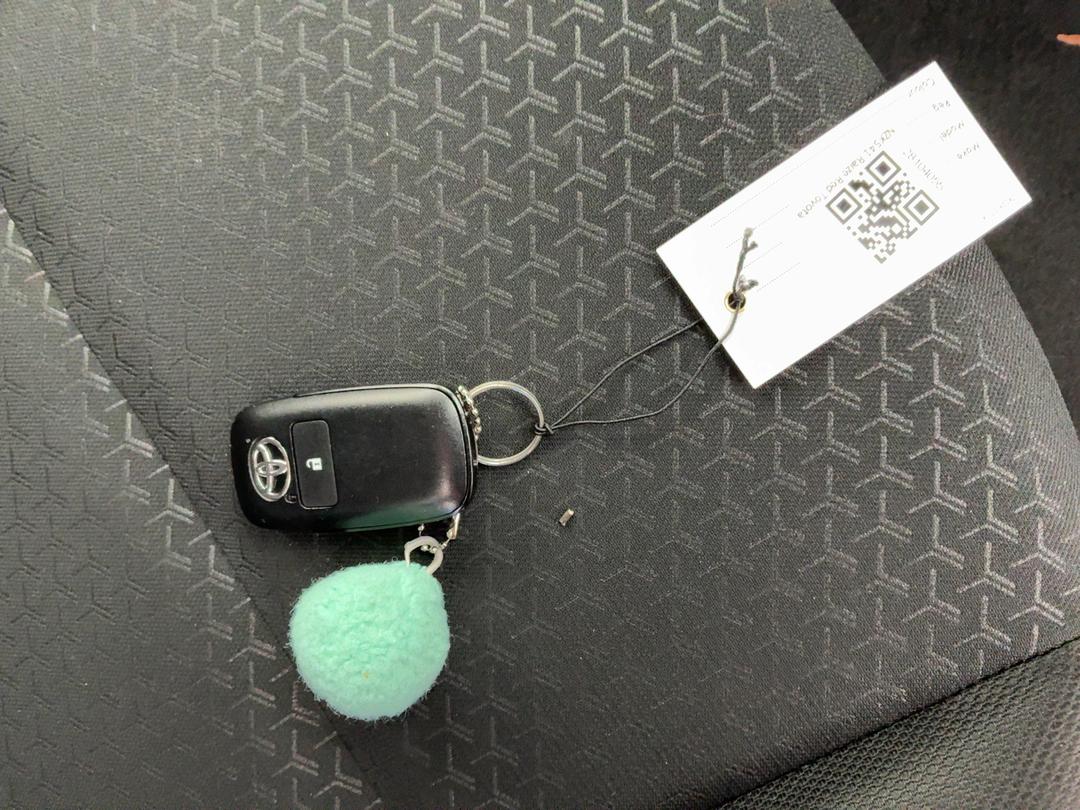 Photo '12' of Toyota Raize