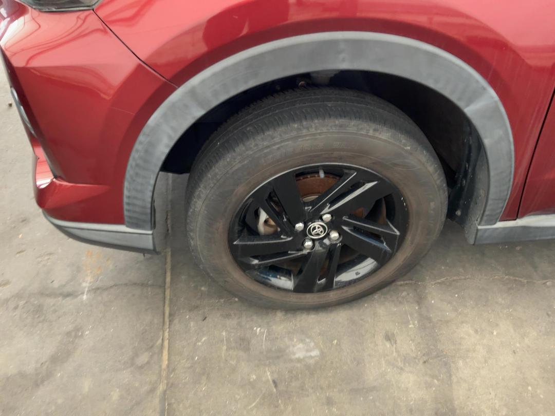 Photo '28' of Toyota Raize