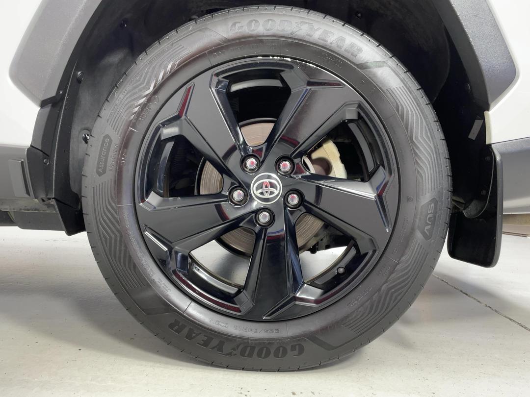 Photo '11' of Toyota Rav4
