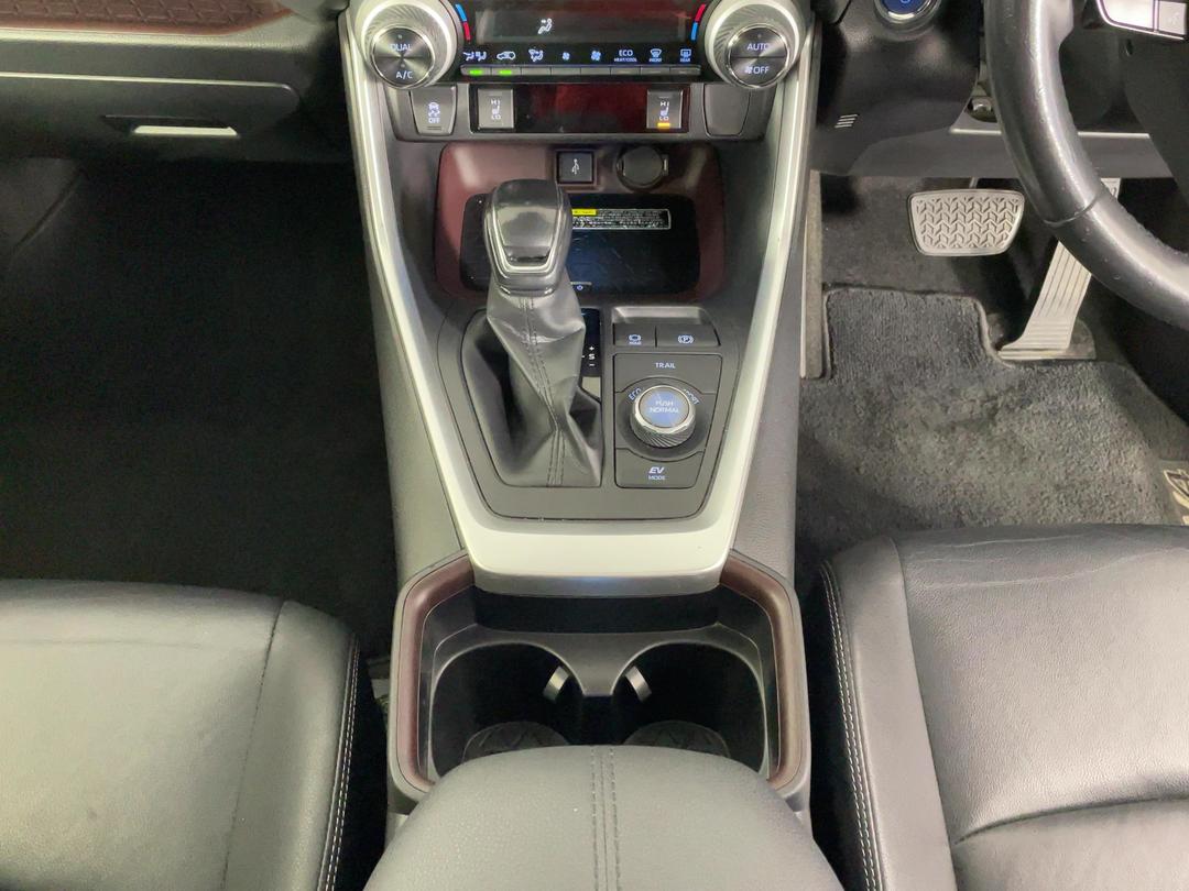 Photo '18' of Toyota Rav4