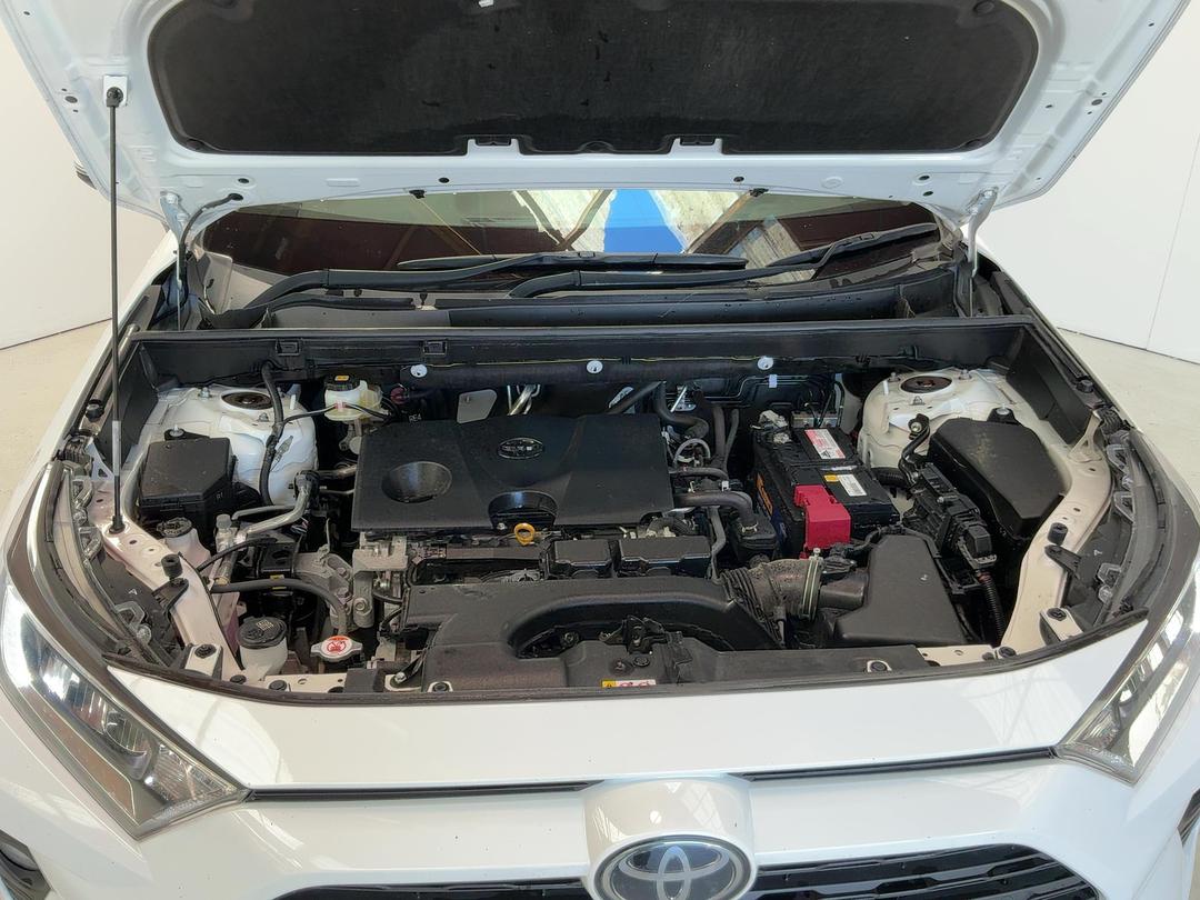 Photo '13' of Toyota Rav4