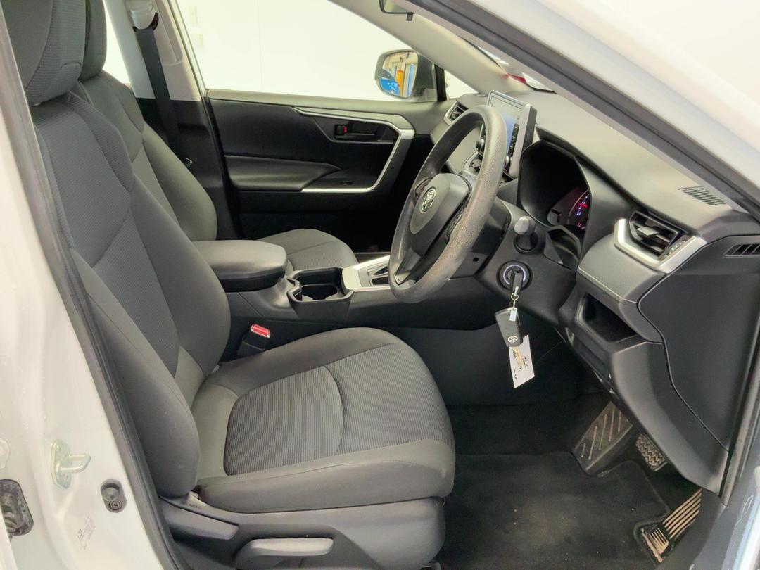 Photo '16' of Toyota Rav4