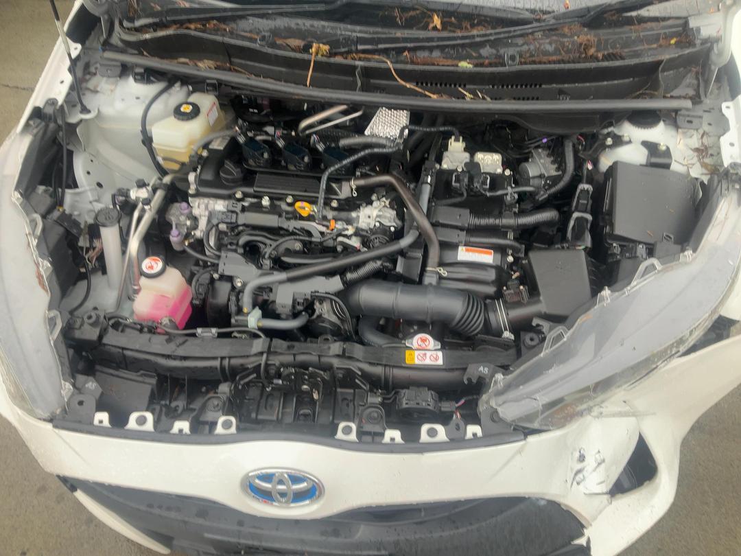 Photo '15' of Toyota Yaris Hybrid