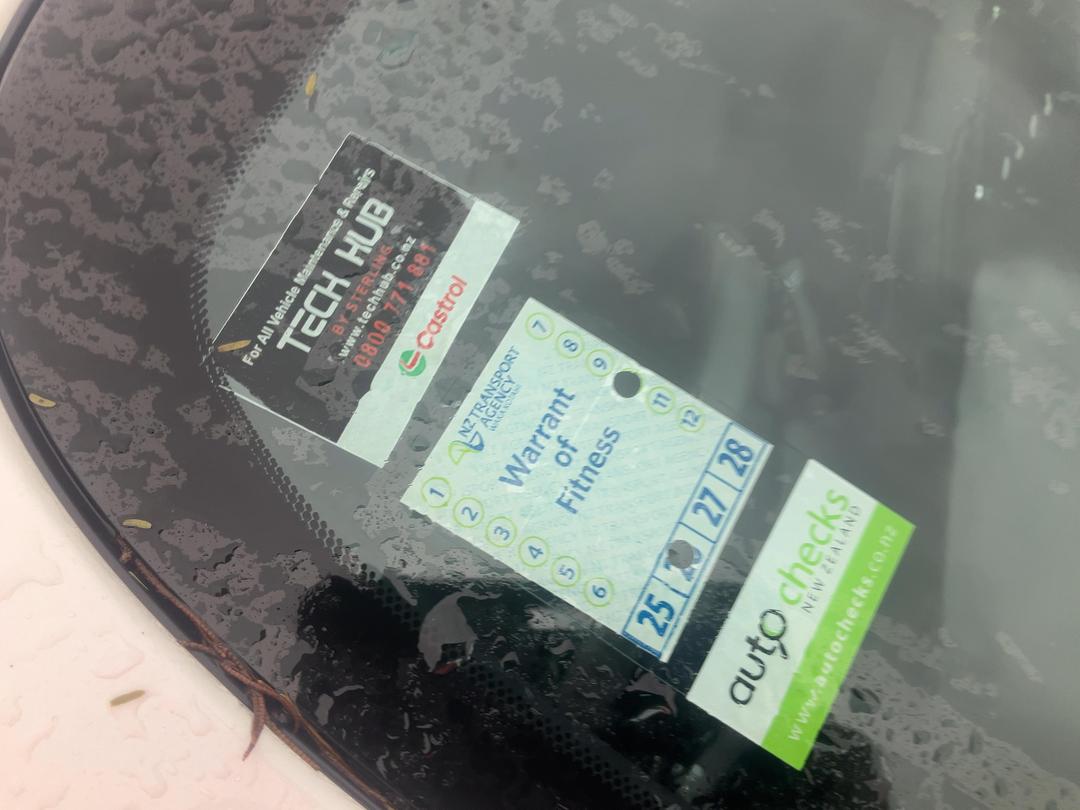 Photo '24' of Toyota Yaris Hybrid