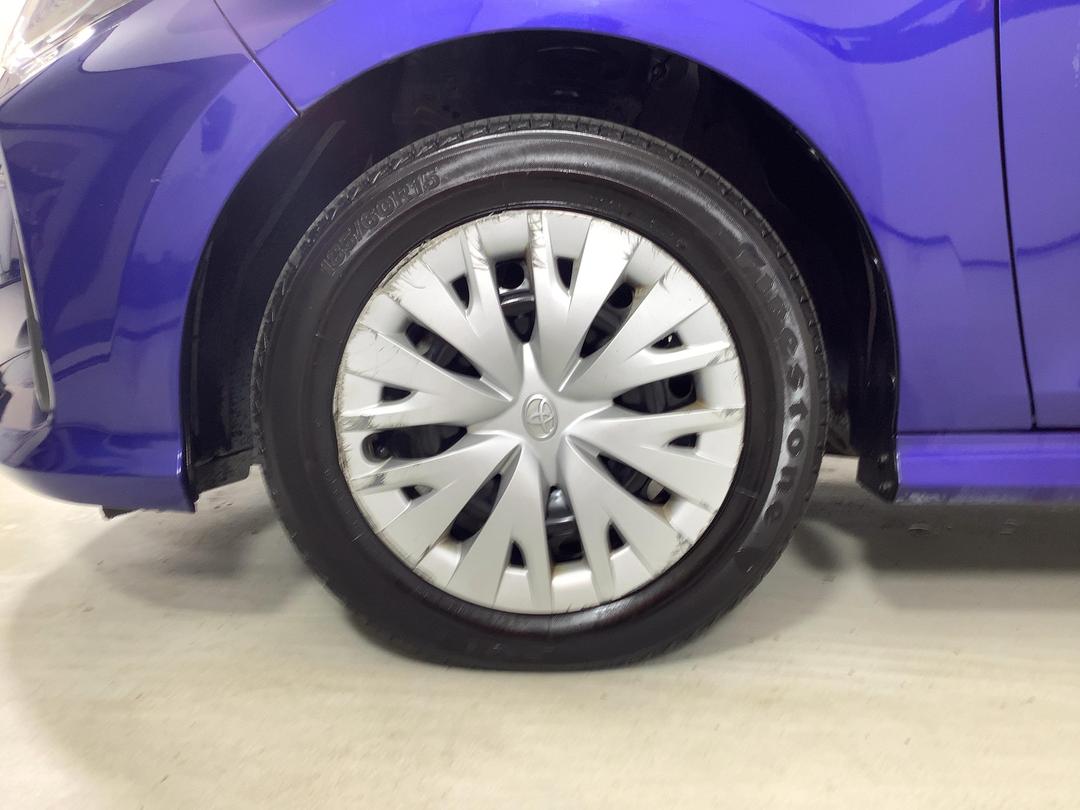 Photo '10' of Toyota Yaris