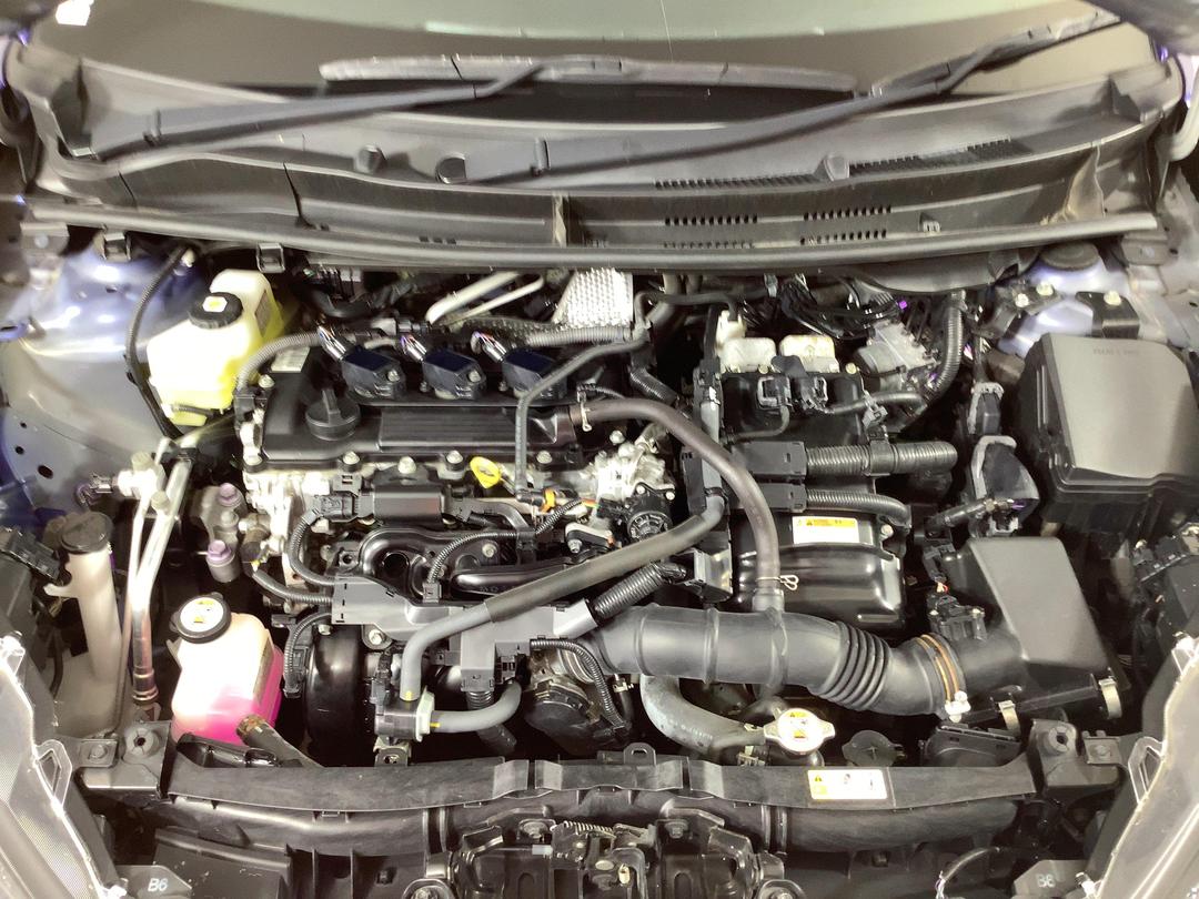 Photo '13' of Toyota Yaris