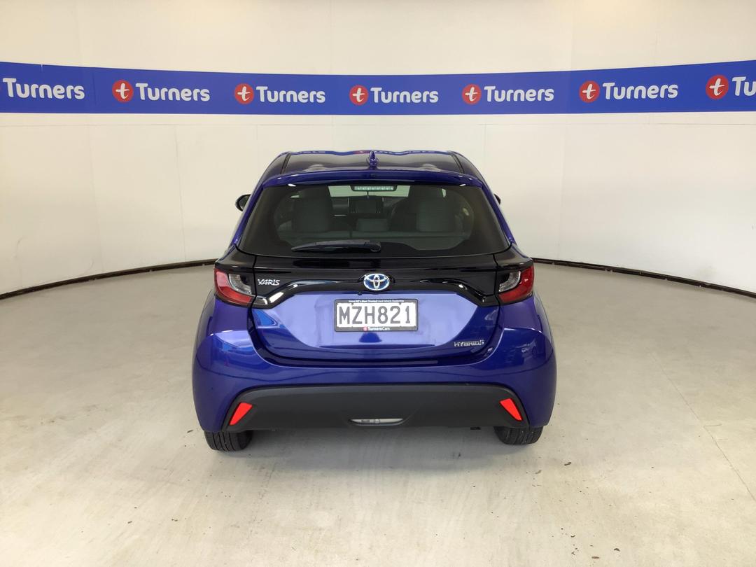 Photo '6' of Toyota Yaris